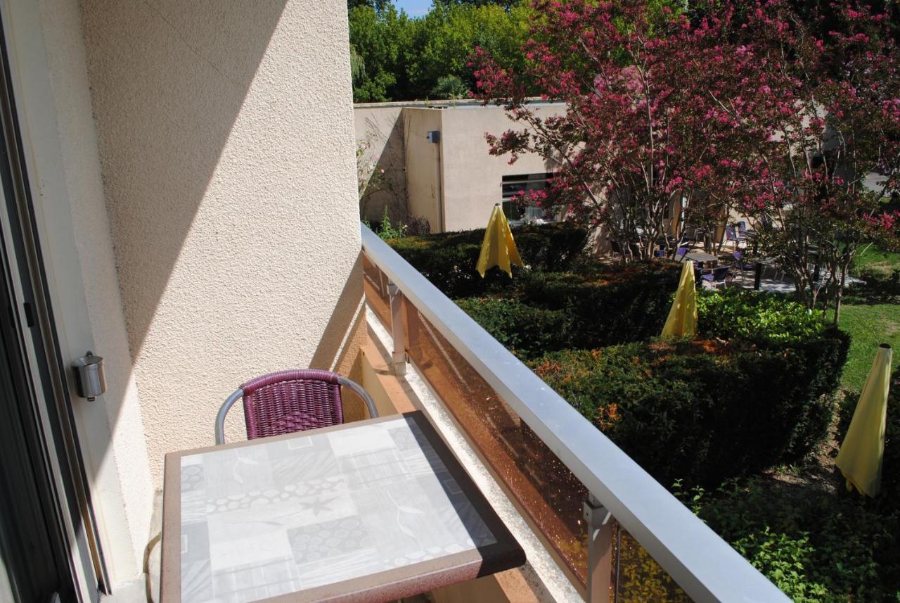 Le Fleurance - NOUVELLE équipe - Groupe LOGIS Hôtels Exterior foto