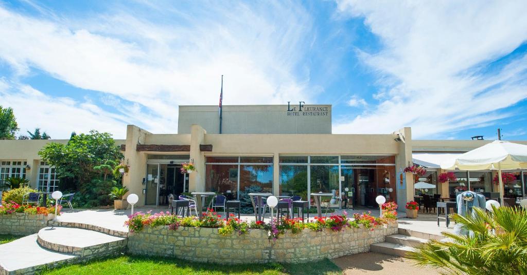 Le Fleurance - NOUVELLE équipe - Groupe LOGIS Hôtels Exterior foto